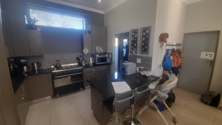 3 Bedroom Property for Sale in Melodie North West